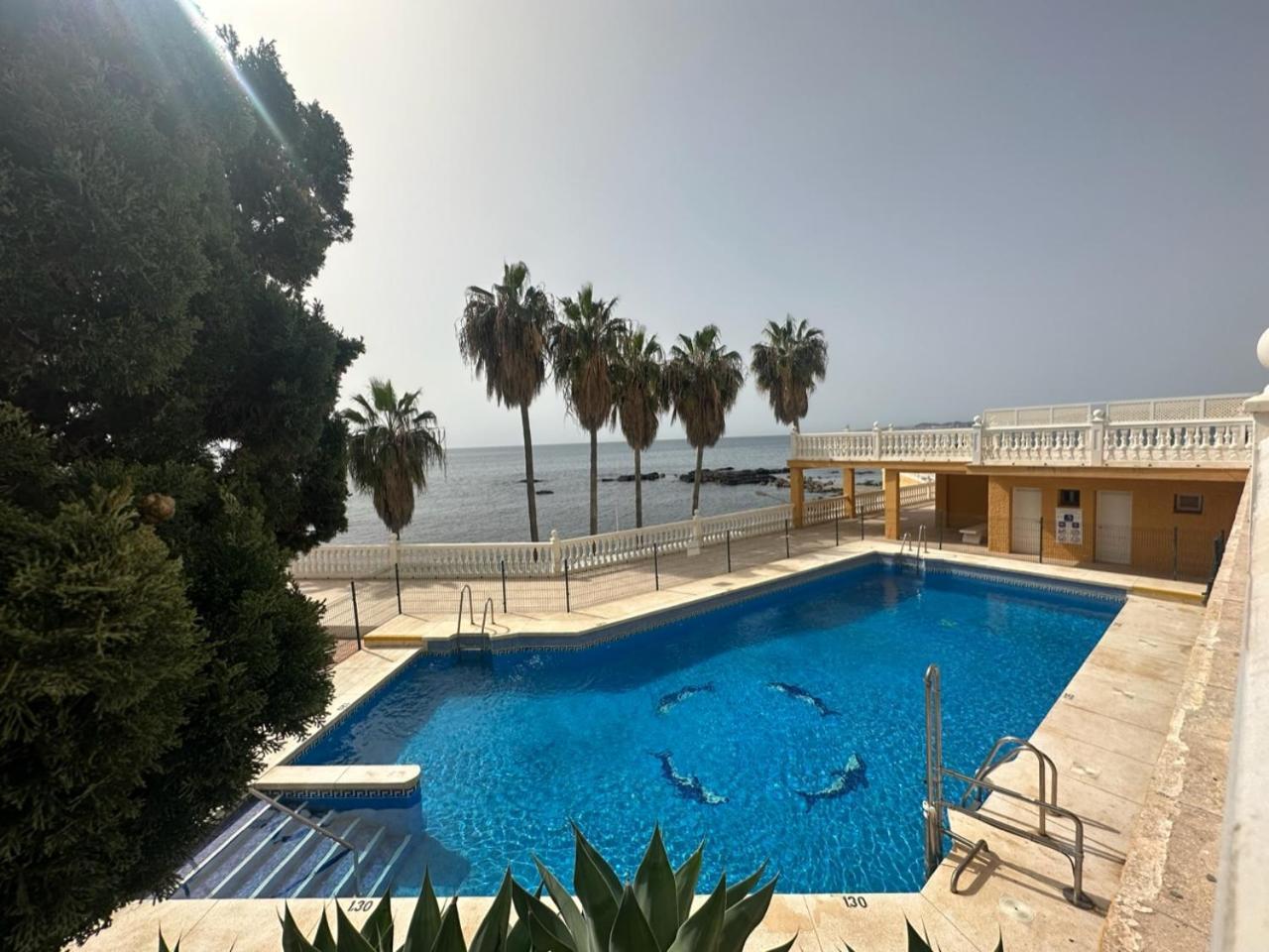 La Perla Beach Benalmadena Bagian luar foto